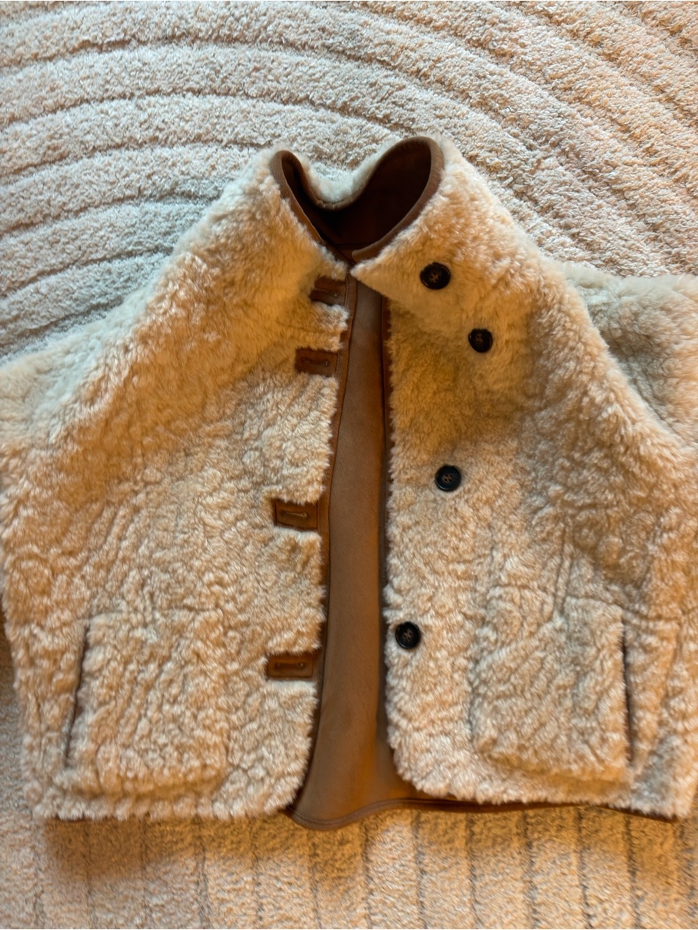Reversible double faced jacket - Picture 3 of 6